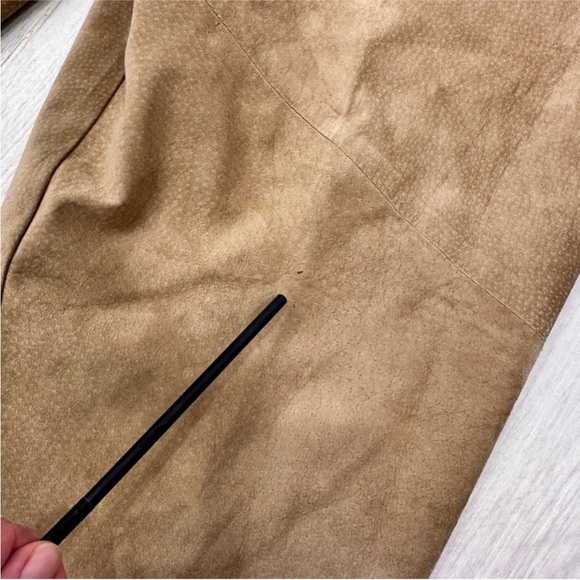 Vintage Danier High Waisted Tan Suede Pants - Picture 4 of 7